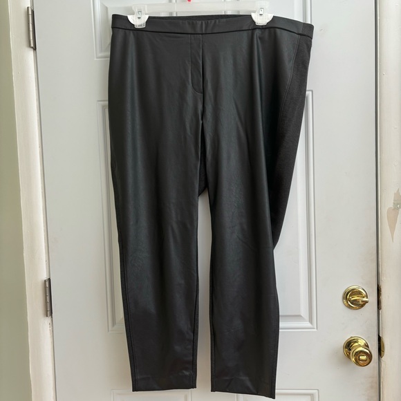 Chicos Faux Leather Grey Ponte Leggings, Size 20 - Picture 3 of 10